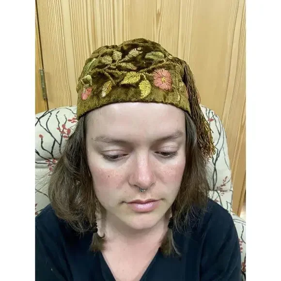 1930s–40s Soft Shell Pillbox Hat • Velvet Embroidered Floral 1930s–40s Soft Shell Pillbox Hat • Velvet Embroidered Floral  main image 2